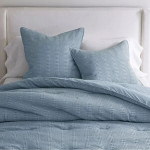 Honeycomb Cotton Comforter King/ Cal King- New- Pottery Barn - Chambray color